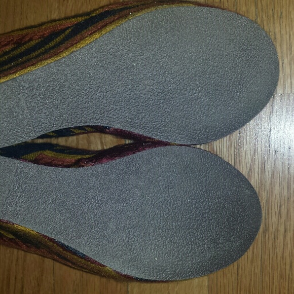 Shoes - Picture 6 of 7